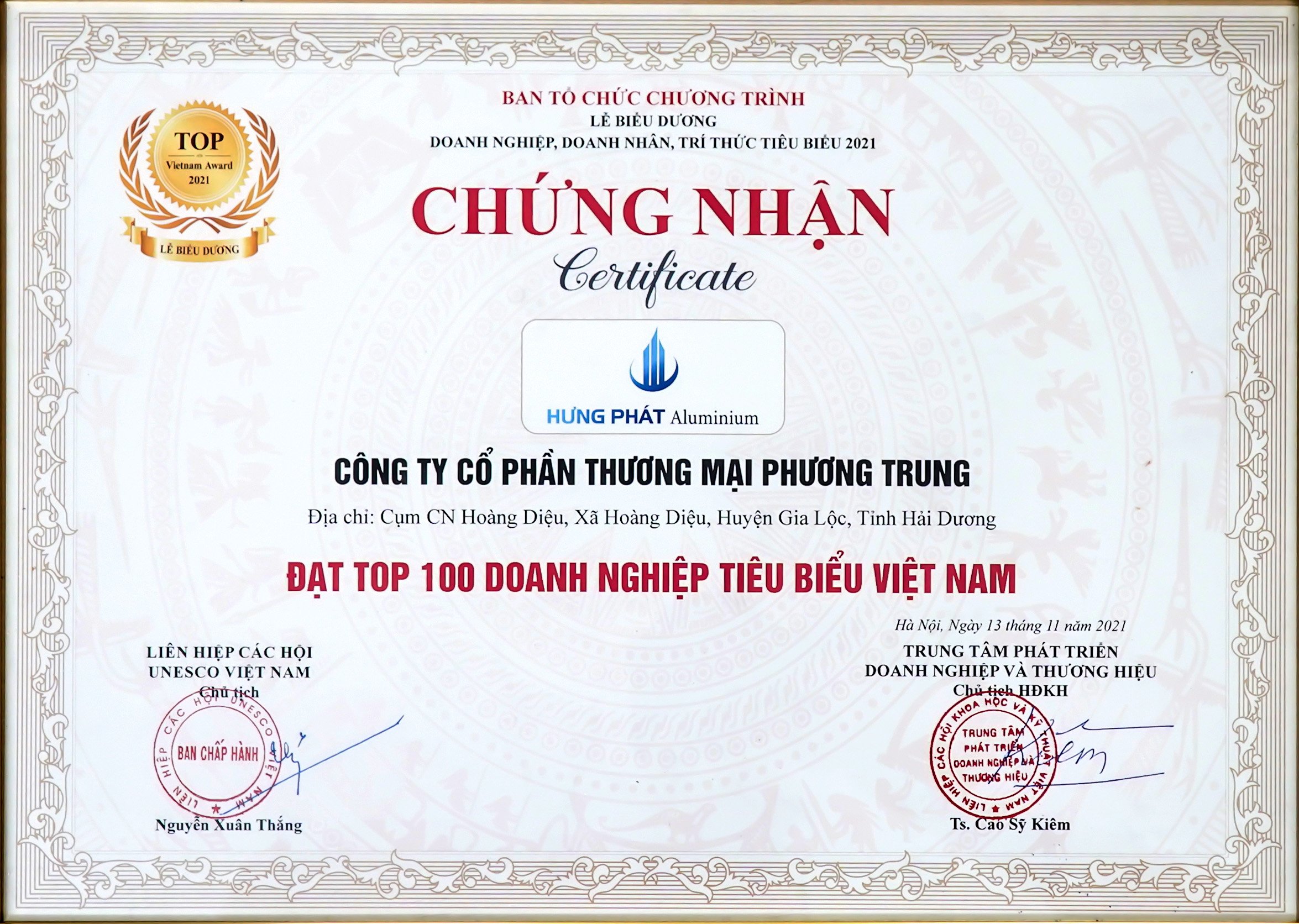 Nh&ocirc;m Hưng Ph&aacute;t Aluminium vinh danh trong top 100 Doanh nghiệp ti&ecirc;u biểu Việt Nam 2021